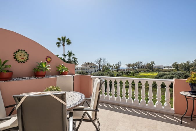 Penthouse in Estepona - view 1