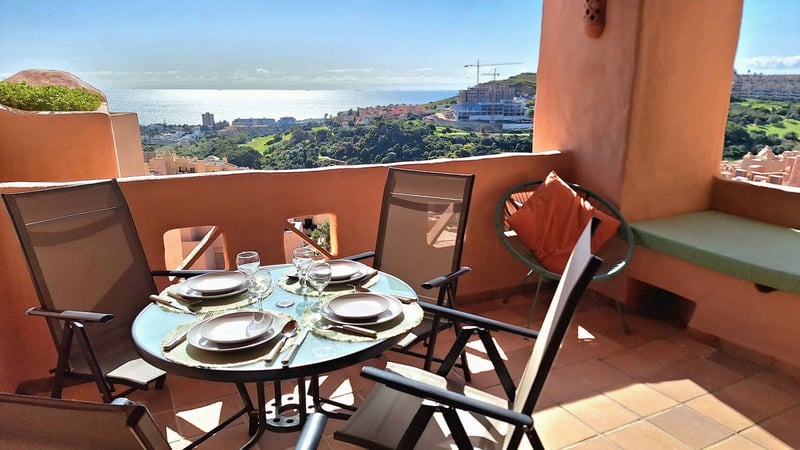 Apartment in La Duquesa - view 1