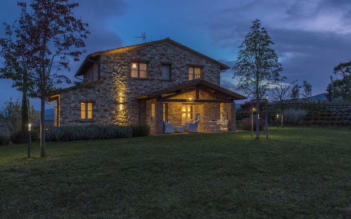 House in Fabro - view 1