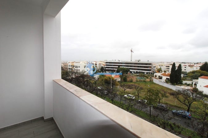 Apartment in Quarteira - view 1