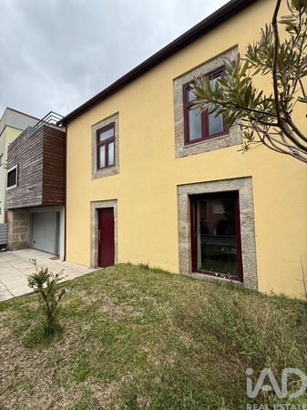 House in Vouzela - view 1