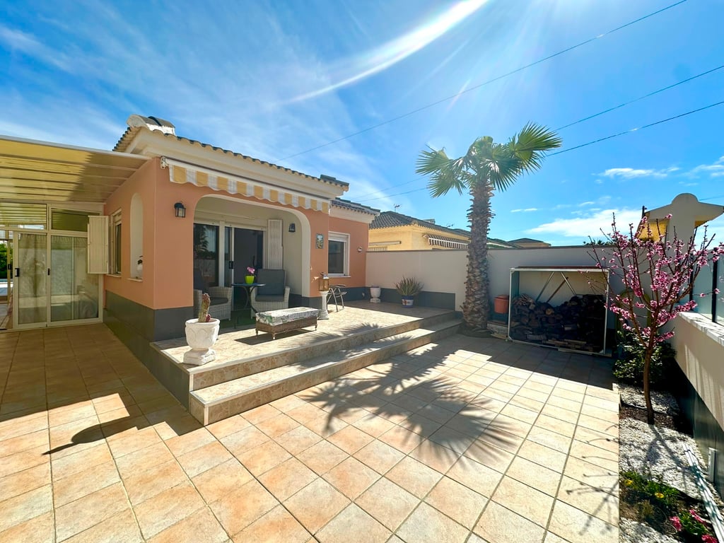 House in El Chaparral - Image 2