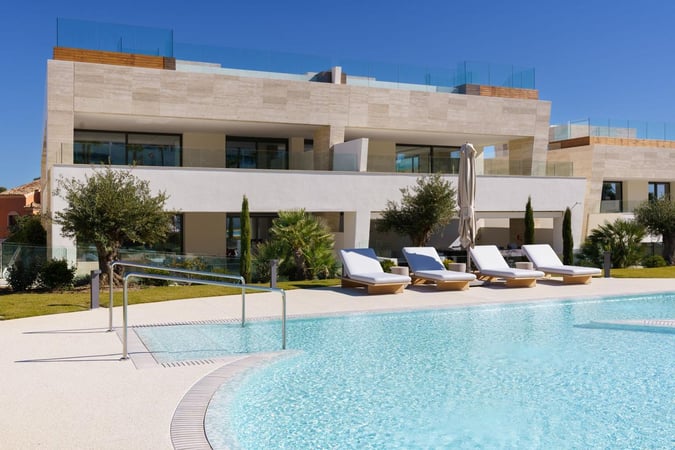 Apartment in Marbella - view 1