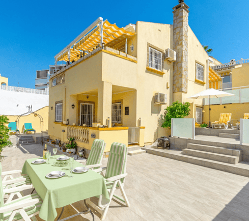 Villa in Playa Flamenca - view 1