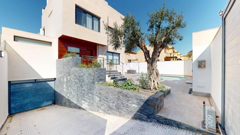 House in Pilar de la Horadada - view 1