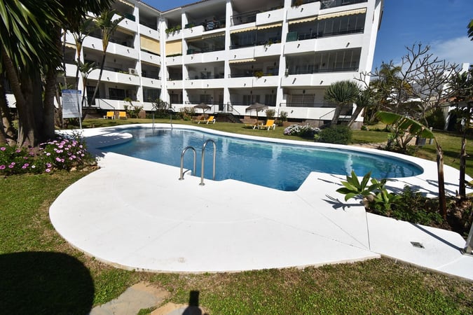 Apartment in Sitio de Calahonda - view 1
