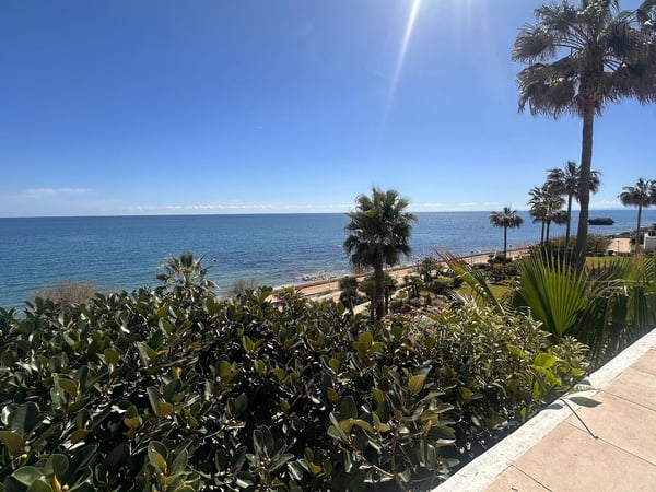 Apartment in Casares - view 1