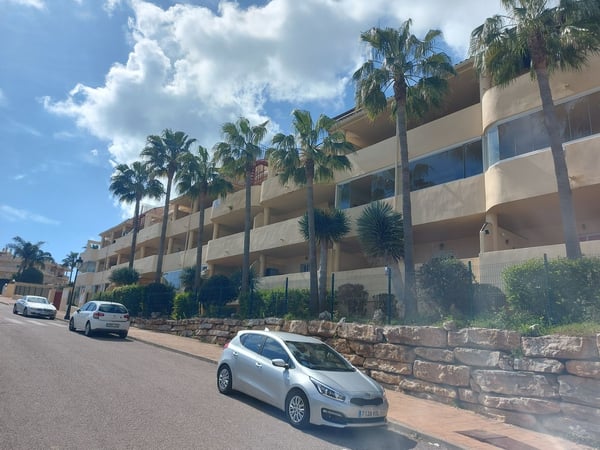 Apartment in La Duquesa - view 1