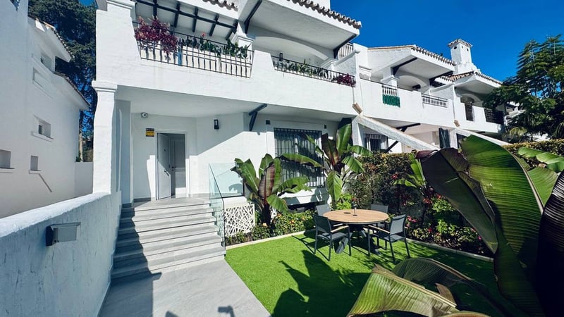 House in Marbella - view 1
