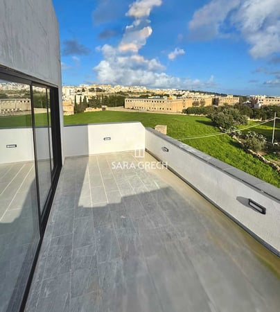 Penthouse in Mosta - view 1