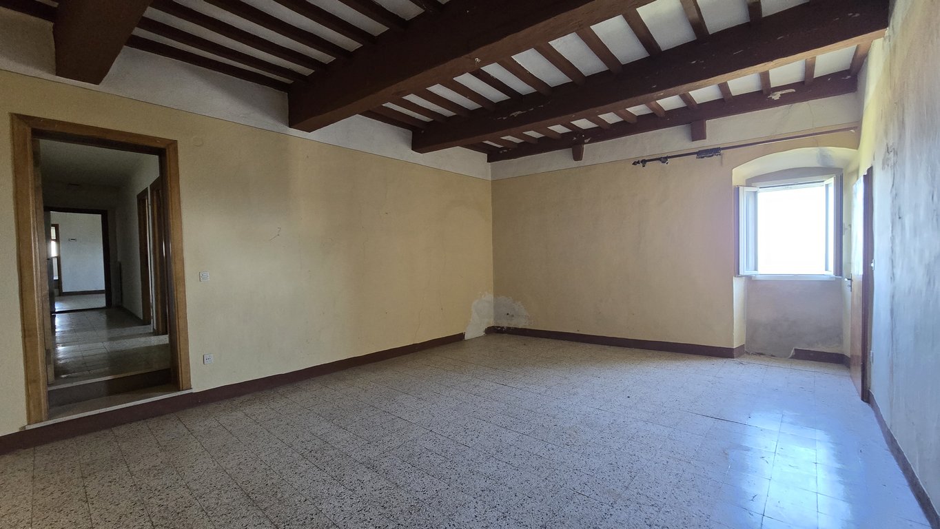 House in Volterra - Image 3