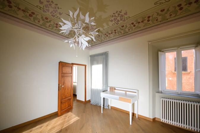 House in Volterra - view 1