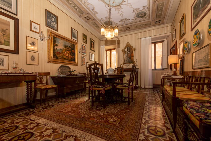 House in Volterra - view 1