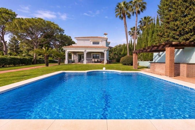 Villa in Atalaya Isdabe - view 1