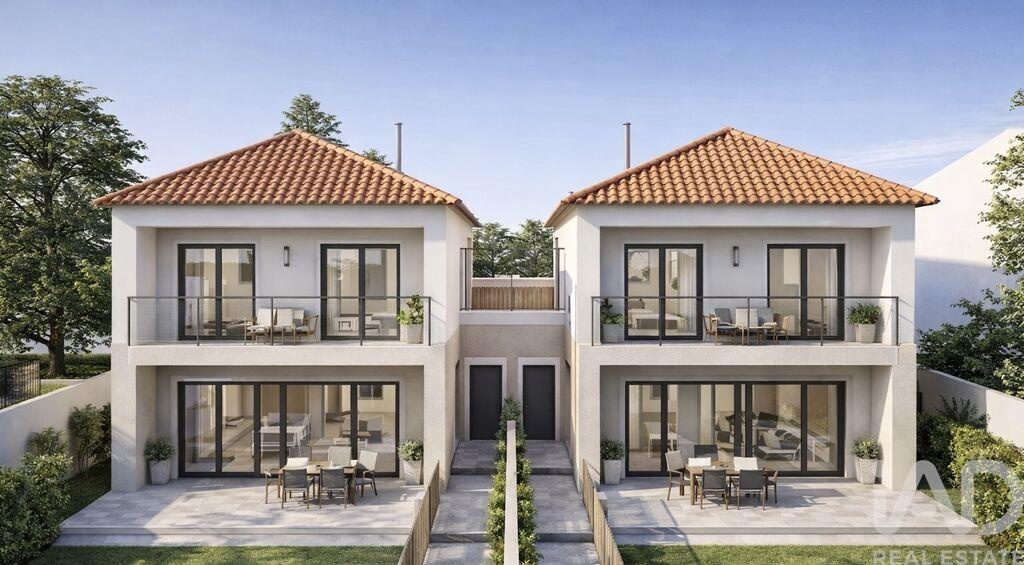 House in Oeiras - Image 2