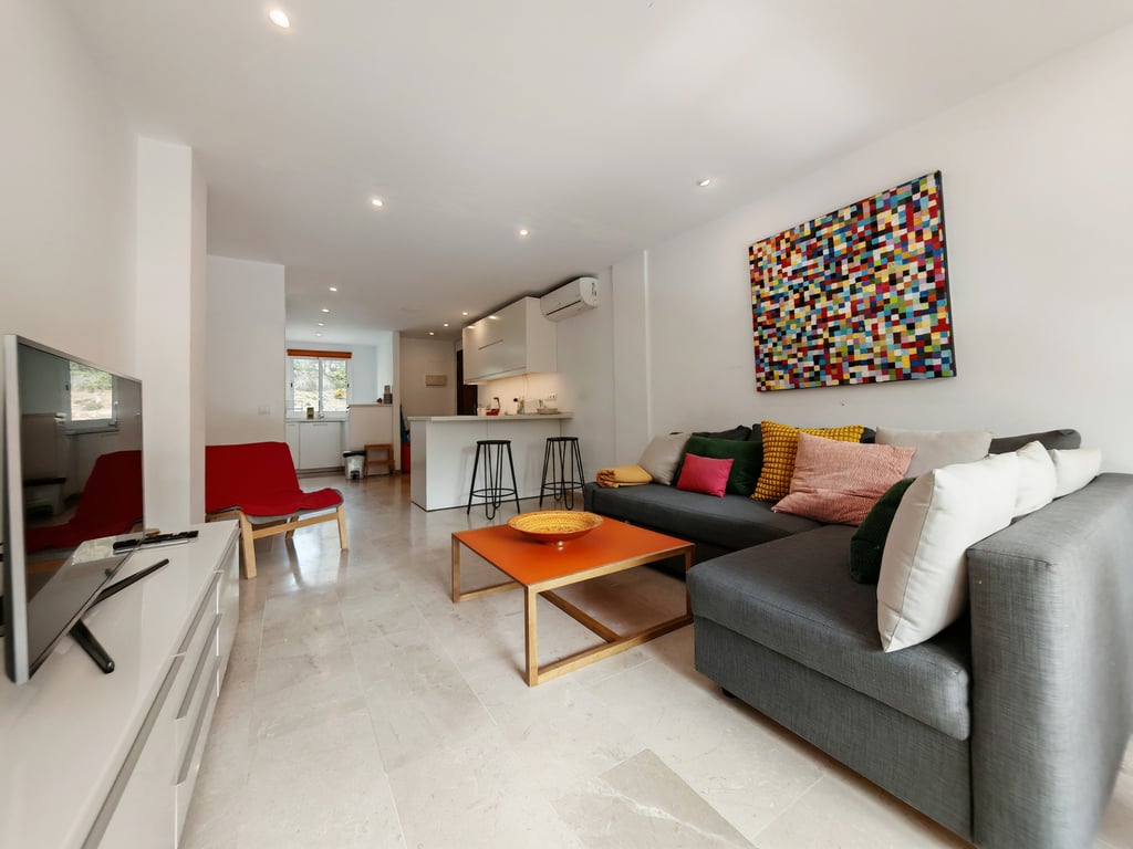 Apartment in Casares - Image 2