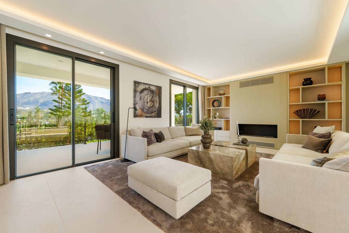 Villa in Nueva Andalucia - Image 3