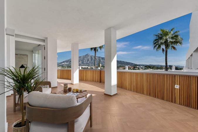 Apartment in Nueva Andalucia - view 1