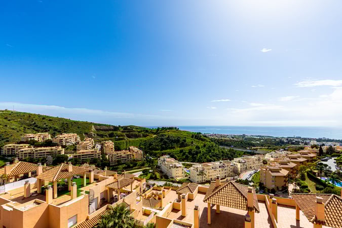 Penthouse in Sitio de Calahonda - view 1