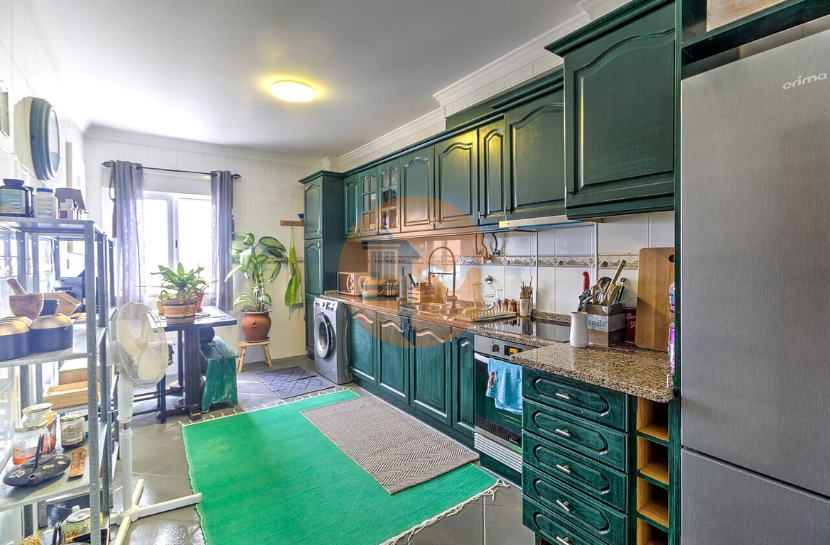 Apartment in Vila Real de Santo Antonio - Image 2