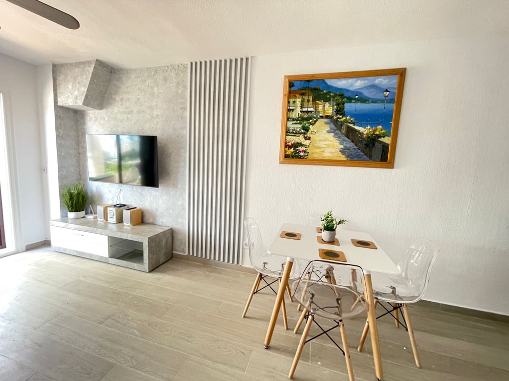 Apartment in Cabo Roig - Image 3