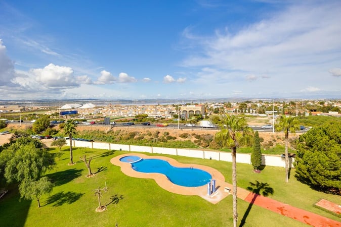 Apartment in Torrevieja - view 1