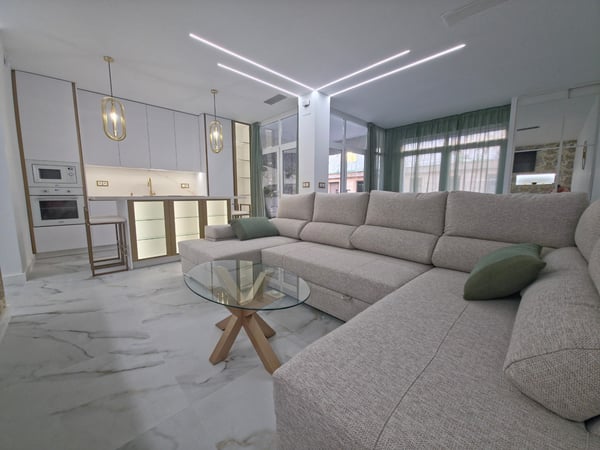 House in Guardamar del Segura - view 1