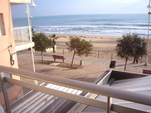 House in Guardamar del Segura - view 1