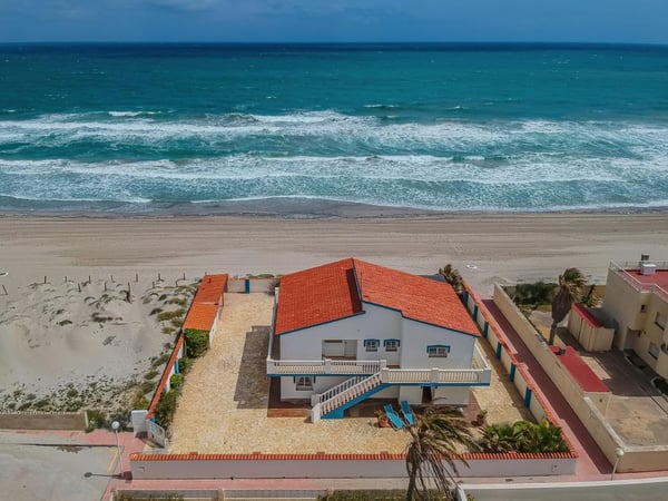 Villa in Playa de los Nietos - view 1