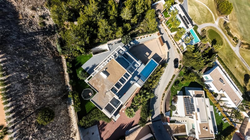 Villa in Molins - view 1