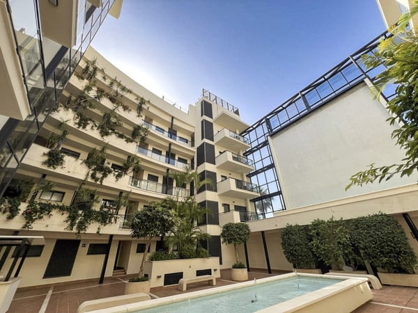 Apartment in Estepona - view 1