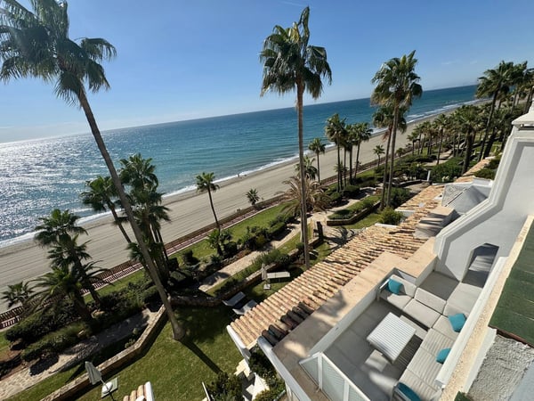 Apartment in Estepona - view 1