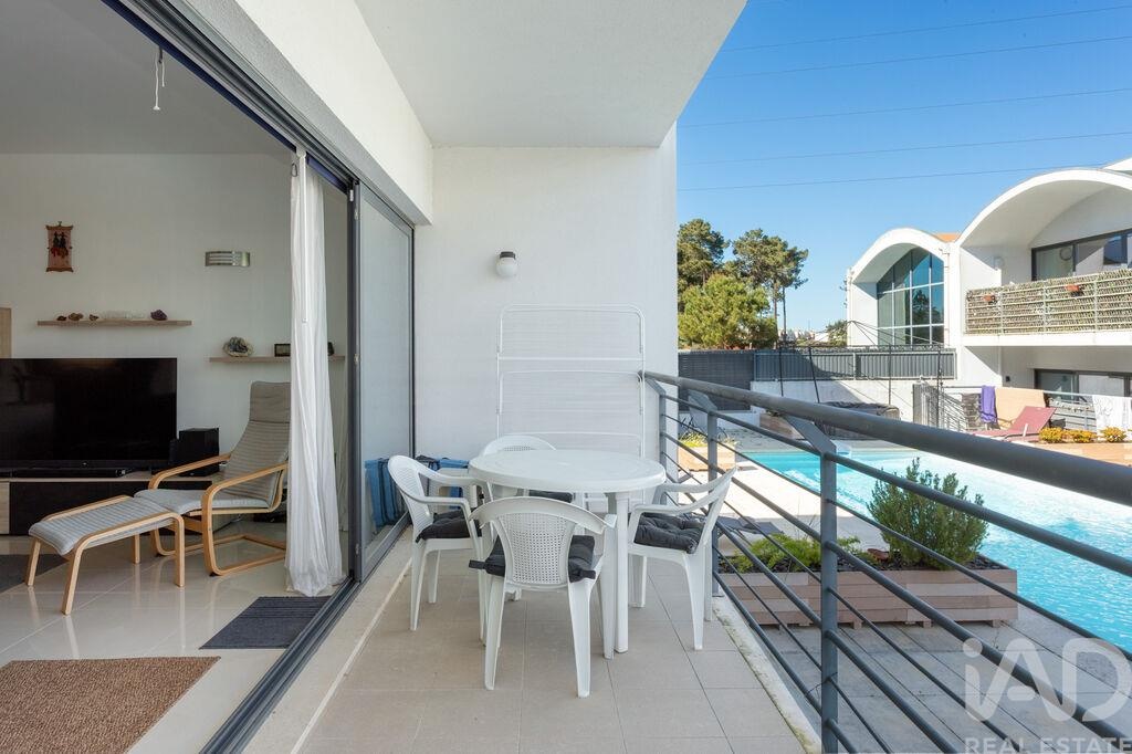 Apartment in Quinta do Anjo - Image 3