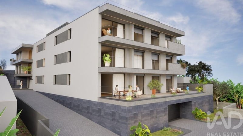 Apartment in Camara de Lobos - view 1