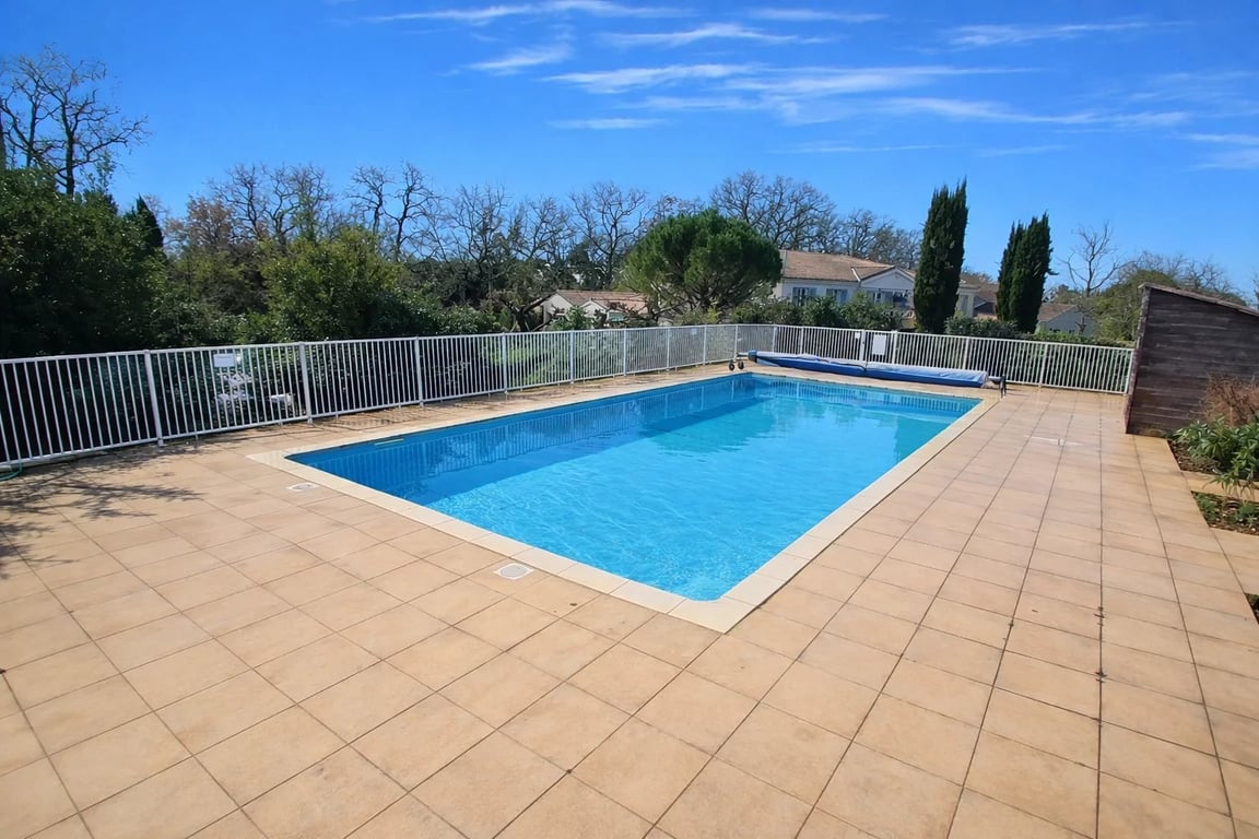 House in Cognac - Image 2