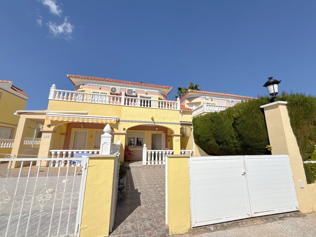 House in Cabo Roig - Image 4
