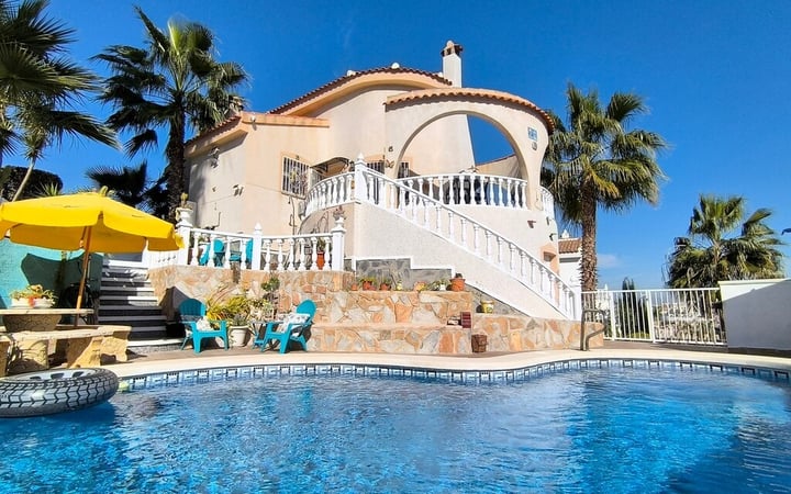 House in Rojales - view 1