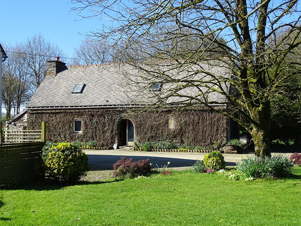 House in Plussulien - Image 2