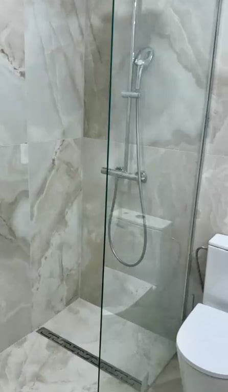 Apartment in Marbella - Image 2