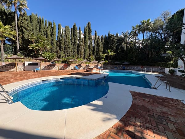 Apartment in Artola - view 1