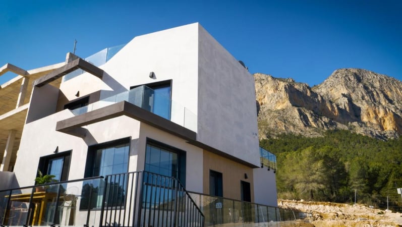 House in Polop - view 1