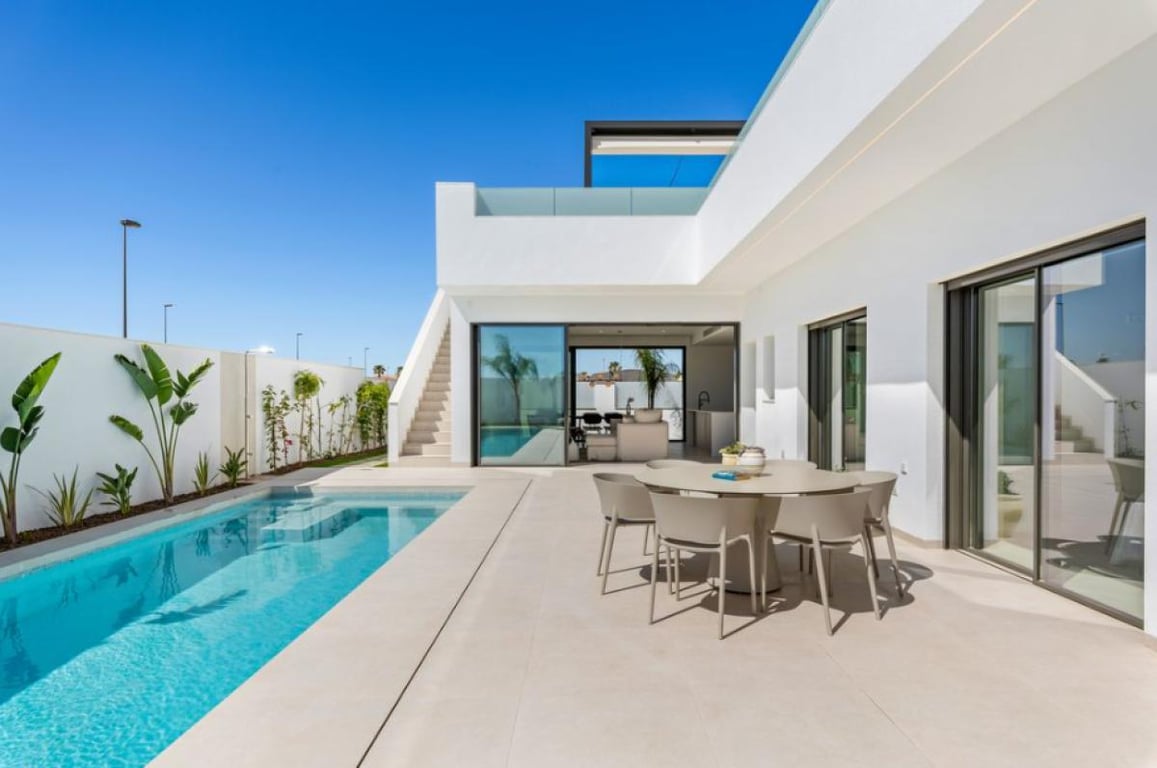 Villa in Los Alcazares - Image 3