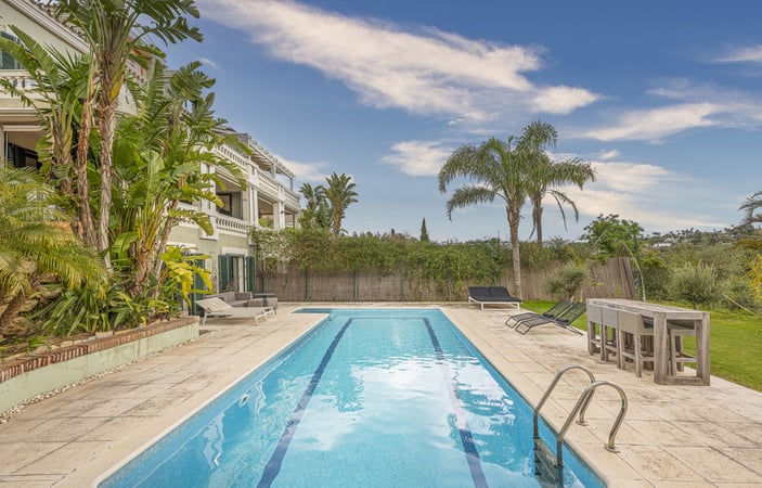 Villa in Sotogrande - view 1