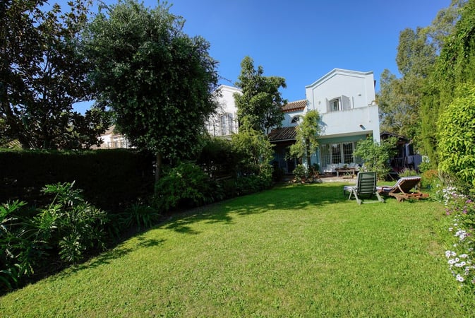 Villa in Guadalmina - view 1