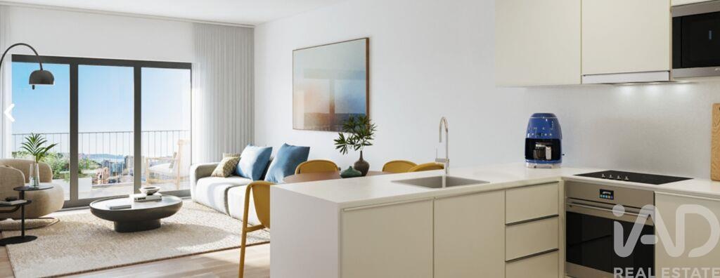 Apartment in Alges - Image 3