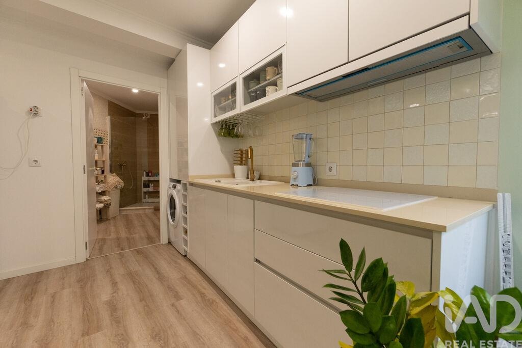 Apartment in Setubal - Image 2