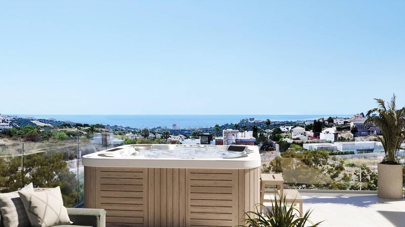 Villa in Estepona - view 1