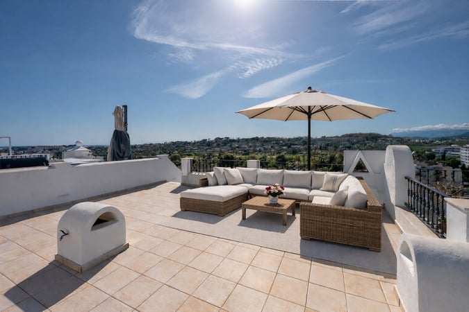 House in Nueva Andalucia - view 1