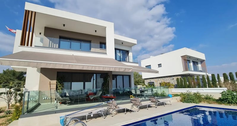 House in Souni-Zanakia - view 1