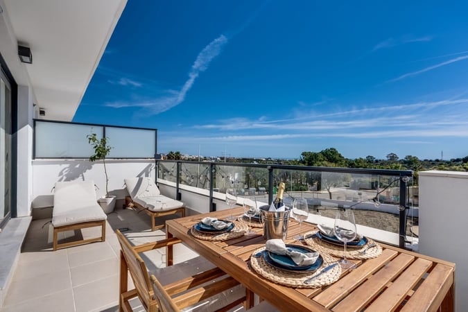 House in Estepona - view 1